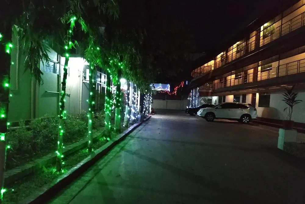 ヤンゴン エアポート イン